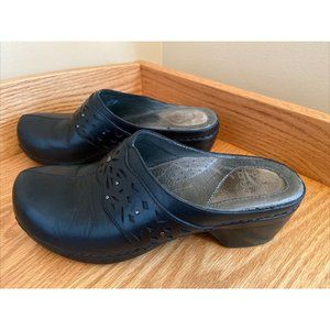 DANSKO Women's Mules SIZE 38 EU/7.5 US Black Leather Clogs Slides Nurse Shoe